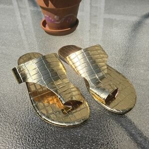 Gold Crocodile Pattern Slide Sandals